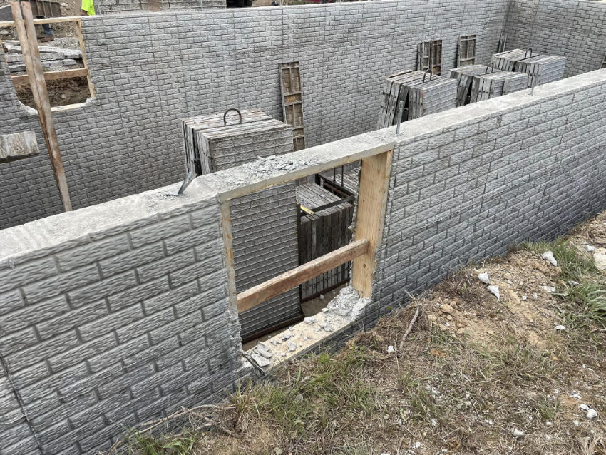 concrete poured walls